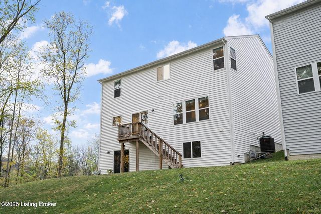 18070 Bridle Run Dr, Louisville, KY 40245