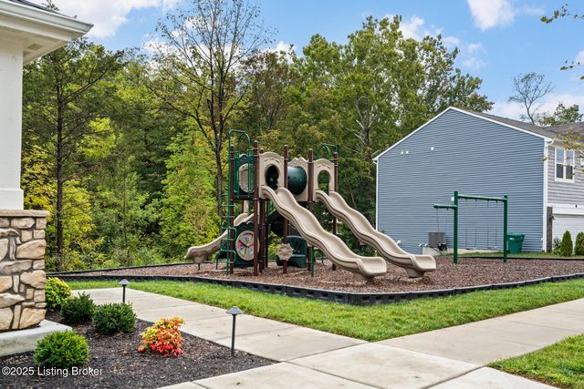 18070 Bridle Run Dr, Louisville, KY 40245