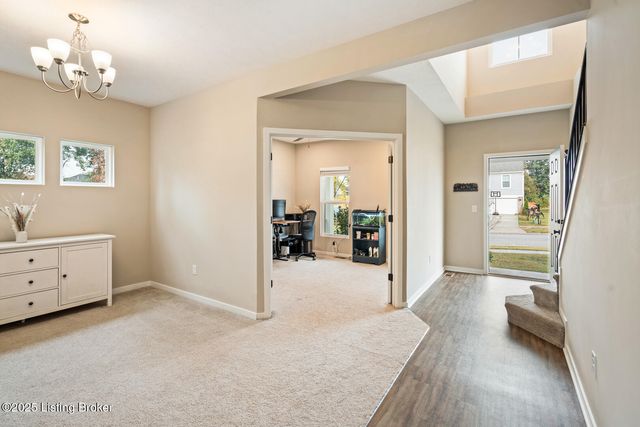 18070 Bridle Run Dr, Louisville, KY 40245