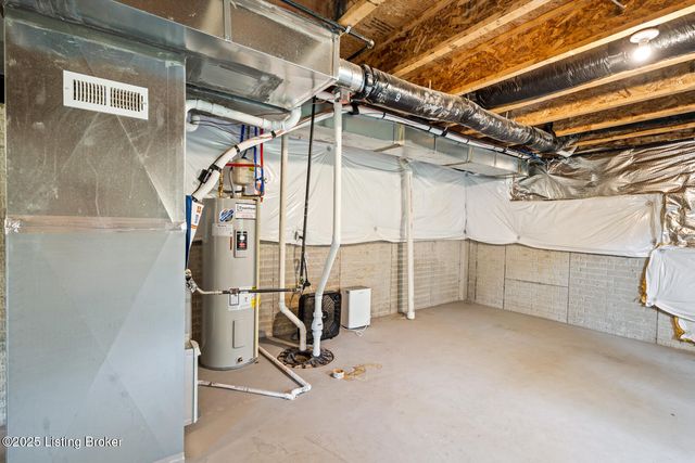 18070 Bridle Run Dr, Louisville, KY 40245