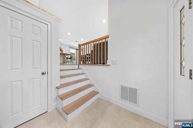 62 Sycamore Road, Dumont, NJ 07628