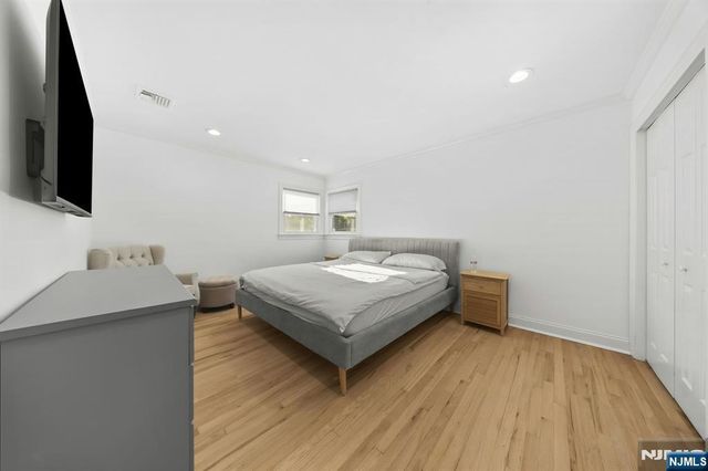 62 Sycamore Road, Dumont, NJ 07628
