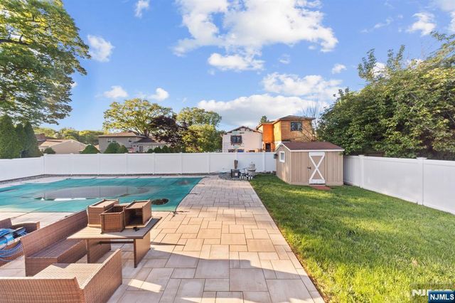 62 Sycamore Road, Dumont, NJ 07628