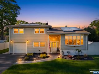 62 Sycamore Road, Dumont, NJ 07628