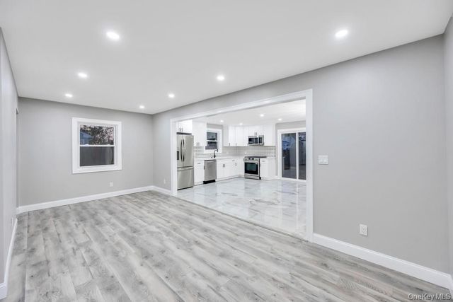 27 Ash Street, Central Islip, NY 11722