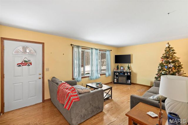 113 Dawn Drive, Washington, MO 63090