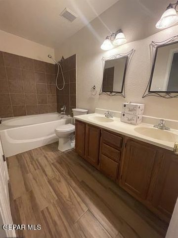 5225 ROGER MARIS Drive, El Paso, TX 79934