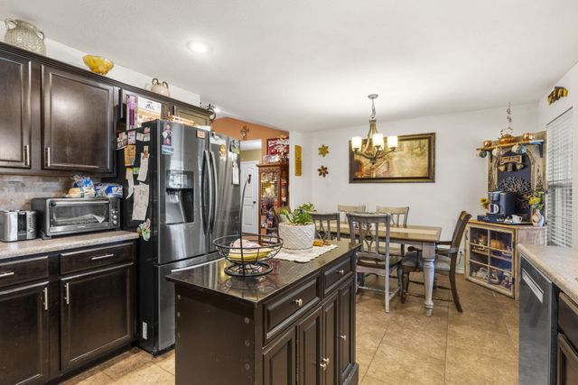 307 E Cypress Street, Clever, MO 65631