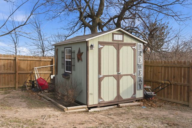 307 E Cypress Street, Clever, MO 65631