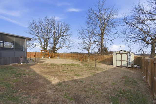 307 E Cypress Street, Clever, MO 65631