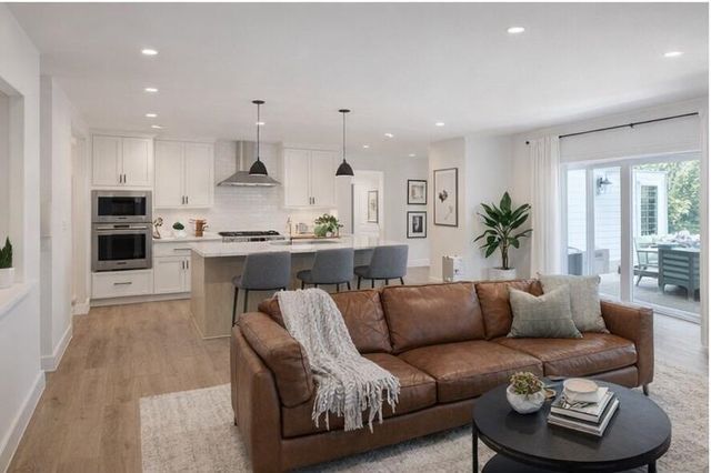 14-2 Jewett Road, Hopkinton, NH 03229