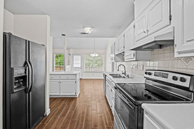 2402 Austin Oaks Drive, Sherwood, AR 72120