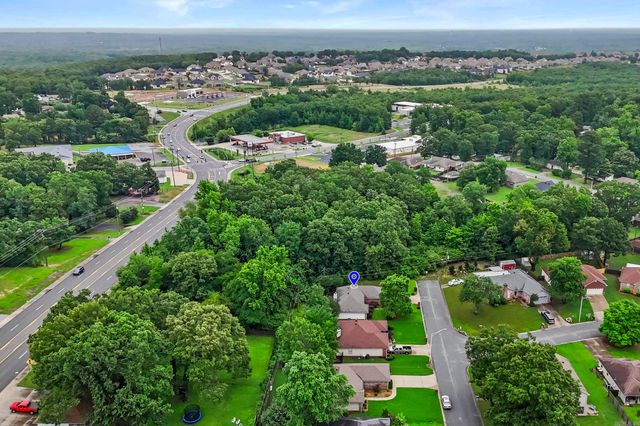 2402 Austin Oaks Drive, Sherwood, AR 72120