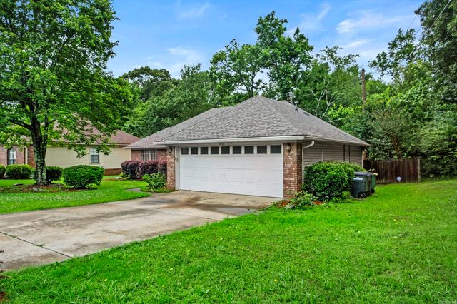 2402 Austin Oaks Drive, Sherwood, AR 72120