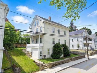 17 Granite St, Webster, MA 01570
