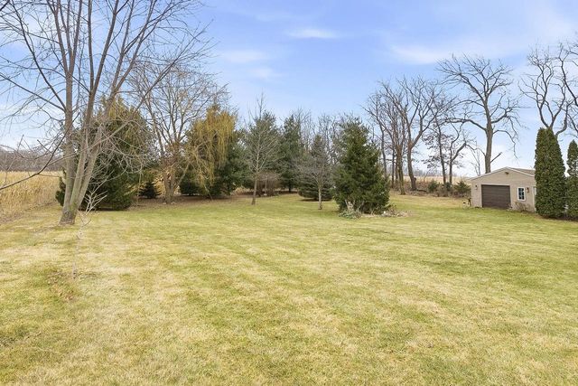 N5902 County Road Q, Jefferson, WI 53549