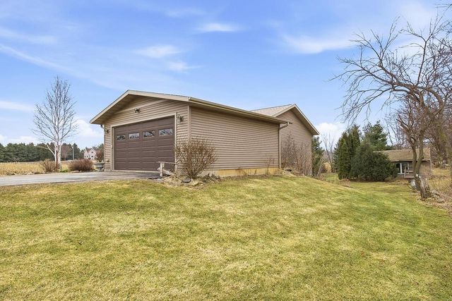 N5902 County Road Q, Jefferson, WI 53549