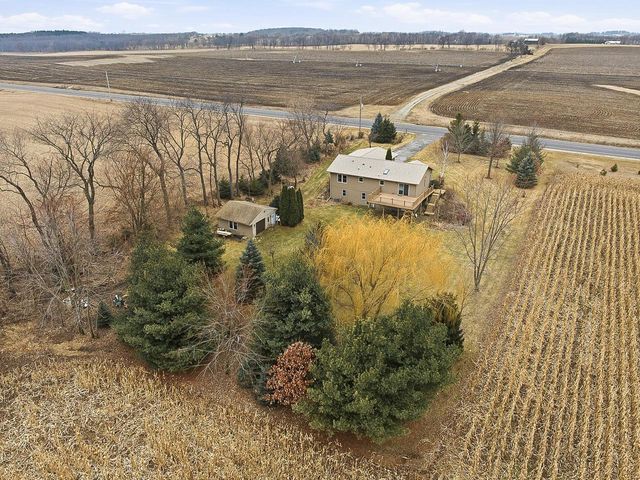 N5902 County Road Q, Jefferson, WI 53549