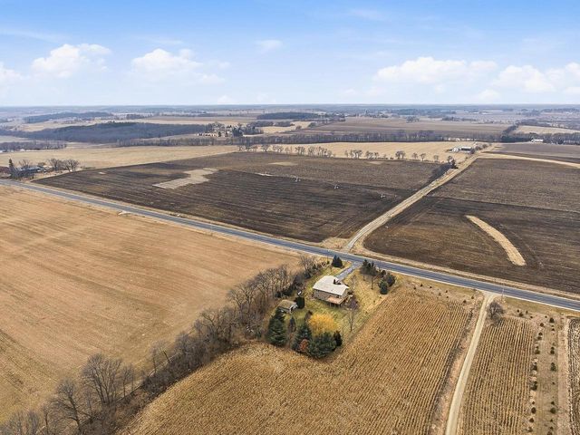 N5902 County Road Q, Jefferson, WI 53549
