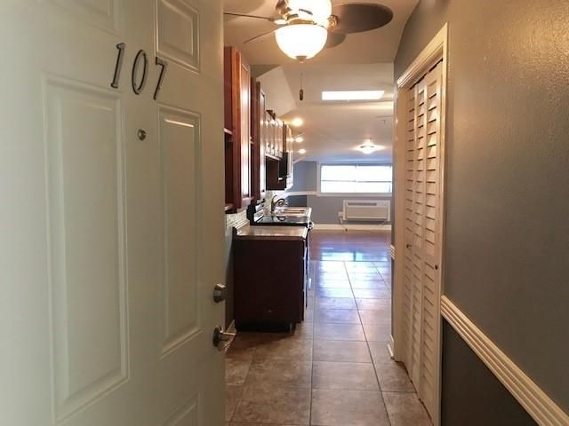 7648 Broadview Drive, Houston, TX 77061