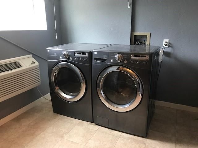 7648 Broadview Drive, Houston, TX 77061