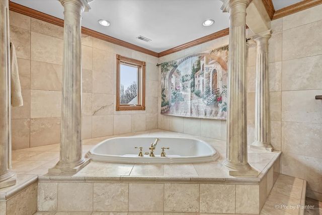 10018 Haegers Bend Road, Barrington Hills, IL 60102