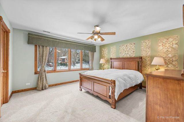 10018 Haegers Bend Road, Barrington Hills, IL 60102