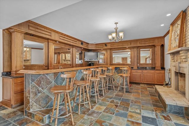 10018 Haegers Bend Road, Barrington Hills, IL 60102