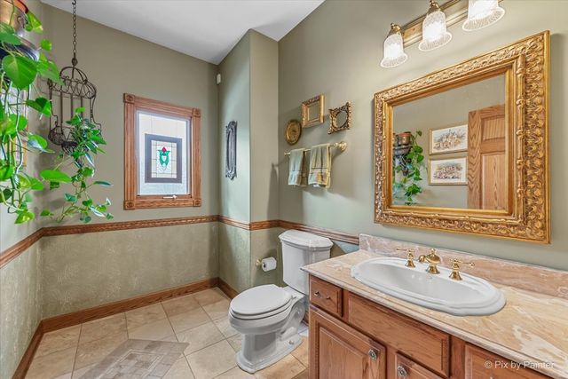 10018 Haegers Bend Road, Barrington Hills, IL 60102