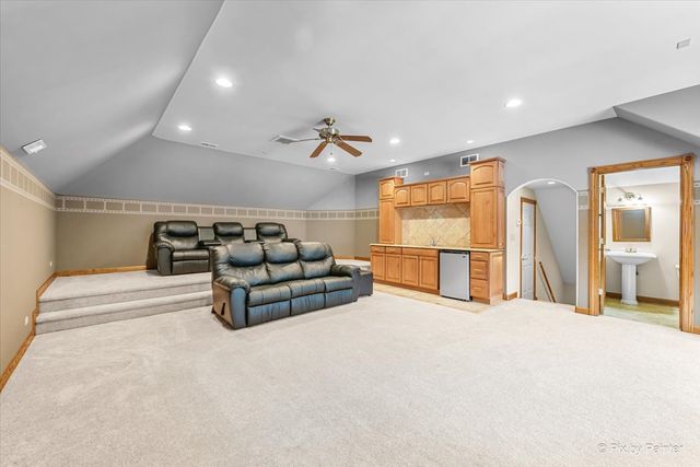 10018 Haegers Bend Road, Barrington Hills, IL 60102