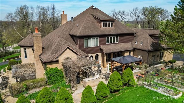 10018 Haegers Bend Road, Barrington Hills, IL 60102
