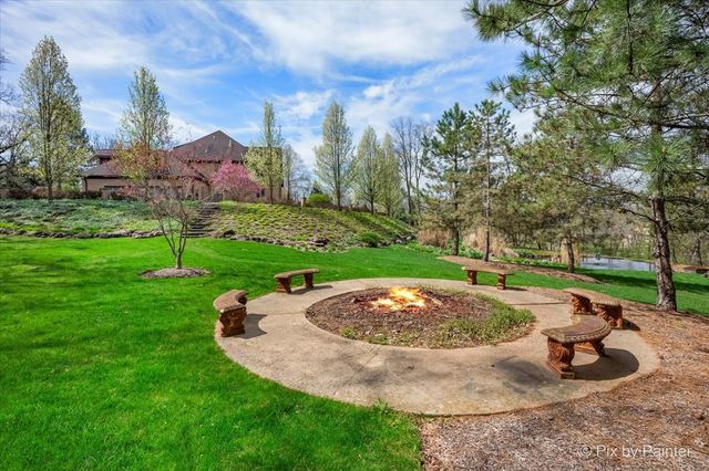 10018 Haegers Bend Road, Barrington Hills, IL 60102