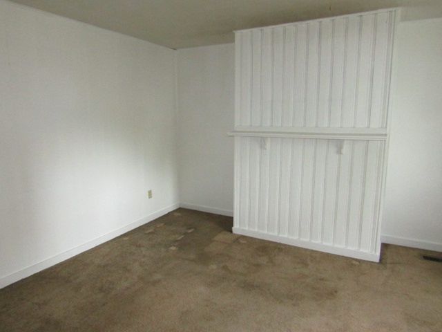 1411 Martha St, Munhall, PA 15120