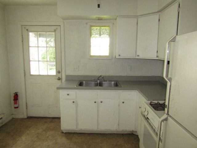 1411 Martha St, Munhall, PA 15120