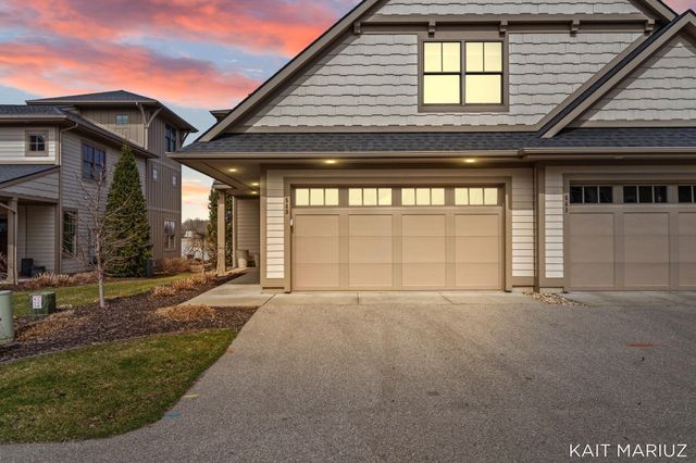 543 Macatawa Avenue, Holland City, MI 49423