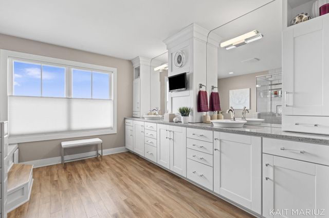 543 Macatawa Avenue, Holland City, MI 49423