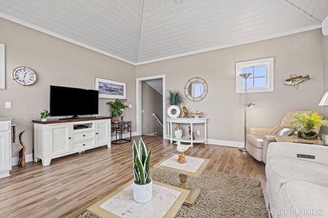 543 Macatawa Avenue, Holland City, MI 49423