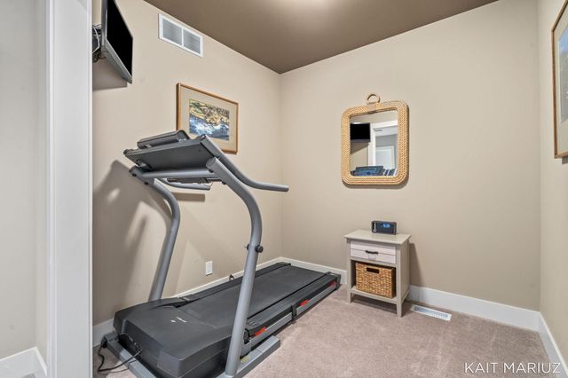 543 Macatawa Avenue, Holland City, MI 49423