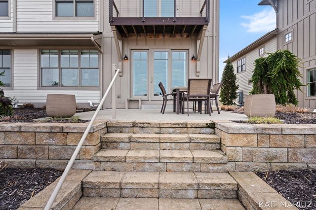 543 Macatawa Avenue, Holland City, MI 49423