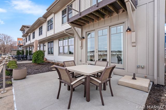 543 Macatawa Avenue, Holland City, MI 49423