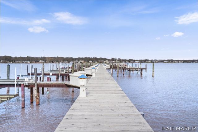 543 Macatawa Avenue, Holland City, MI 49423