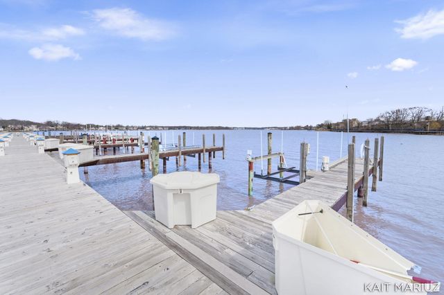 543 Macatawa Avenue, Holland City, MI 49423