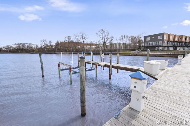 543 Macatawa Avenue, Holland City, MI 49423