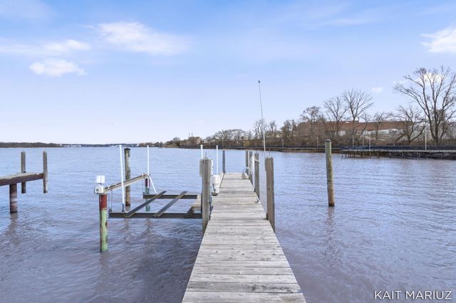 543 Macatawa Avenue, Holland City, MI 49423