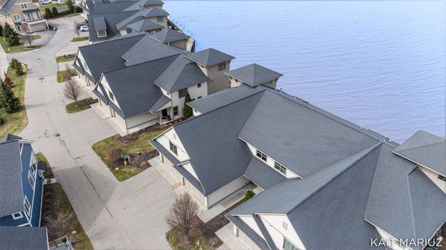 543 Macatawa Avenue, Holland City, MI 49423