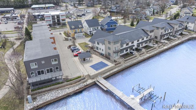 543 Macatawa Avenue, Holland City, MI 49423