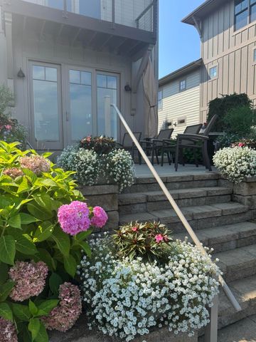 543 Macatawa Avenue, Holland City, MI 49423