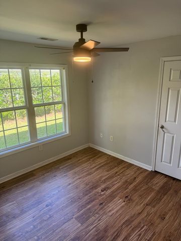 3950 Mayfield Dr., Conway, SC 29526
