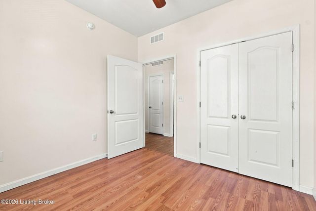 13520 Park Springs Ln, Louisville, KY 40245