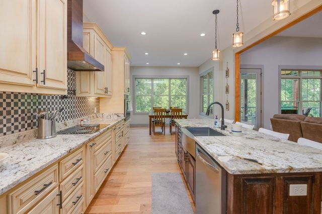 61 Joy Cir, Winchester, TN 37398